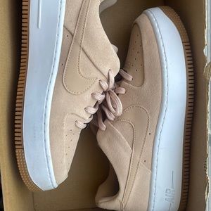 W Air Force 1 Sage Low with box